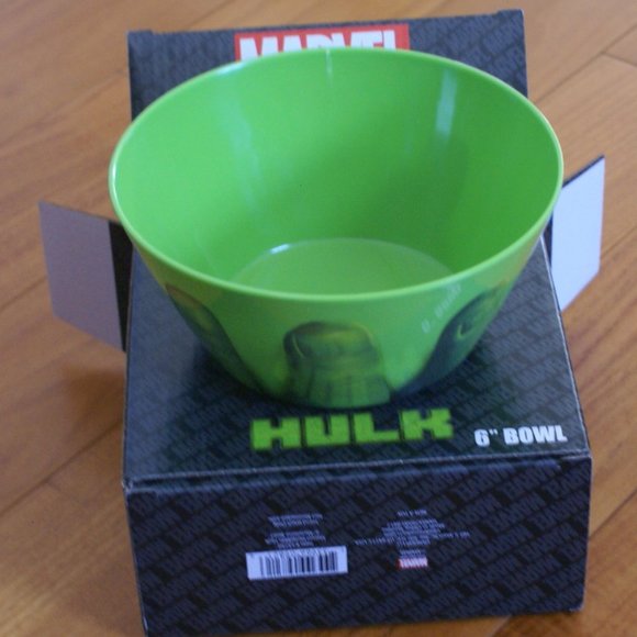 NIB Marvel Hulk 6" bowl by Loot Crate - Picture 2 of 2